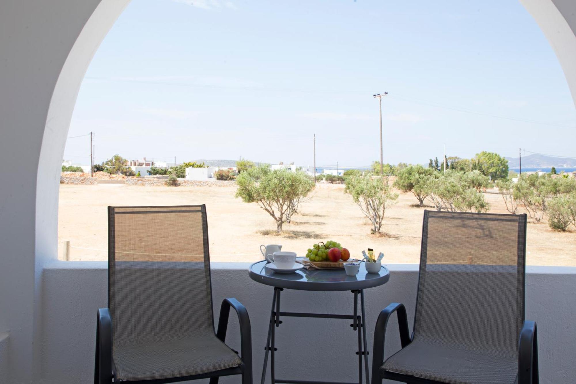 Paros King Aparthotel Aliki  Ngoại thất bức ảnh